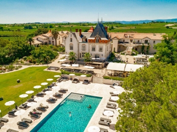 Château St Pierre de Serjac - Hotel & Self-Catering in Puissalicon, Occitanie
