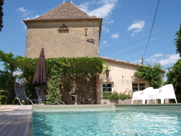 Villa Lafage - Pigeon Tower - Holiday home villa in Bournel, Nouvelle Aquitaine