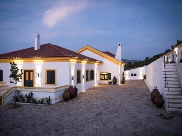 Quinta da Corte - Bed and Breakfast in Valença do Douro, North of Portugal