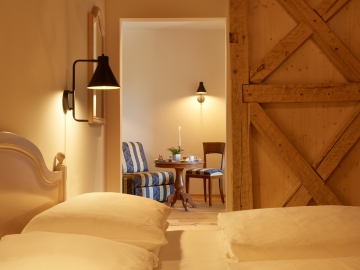 Hotel B&B Apartments Historic Guesthouse Bircher by Sterzing - Hotel & Self-Catering in Campo di Trens, South Tyrol
