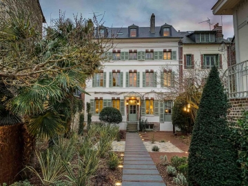 La Petite Folie Honfleur - Bed and Breakfast in Honfleur, Normandy