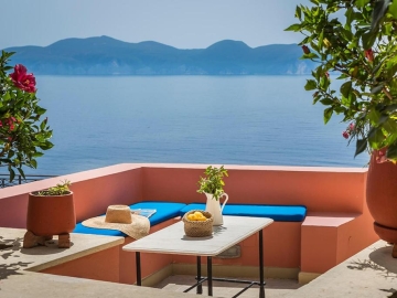 Roi Suites - Boutique Hotel in Assos, Ionian Islands